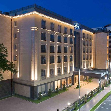 Orion Hotel Bishkek Exterior foto Hilton Prague