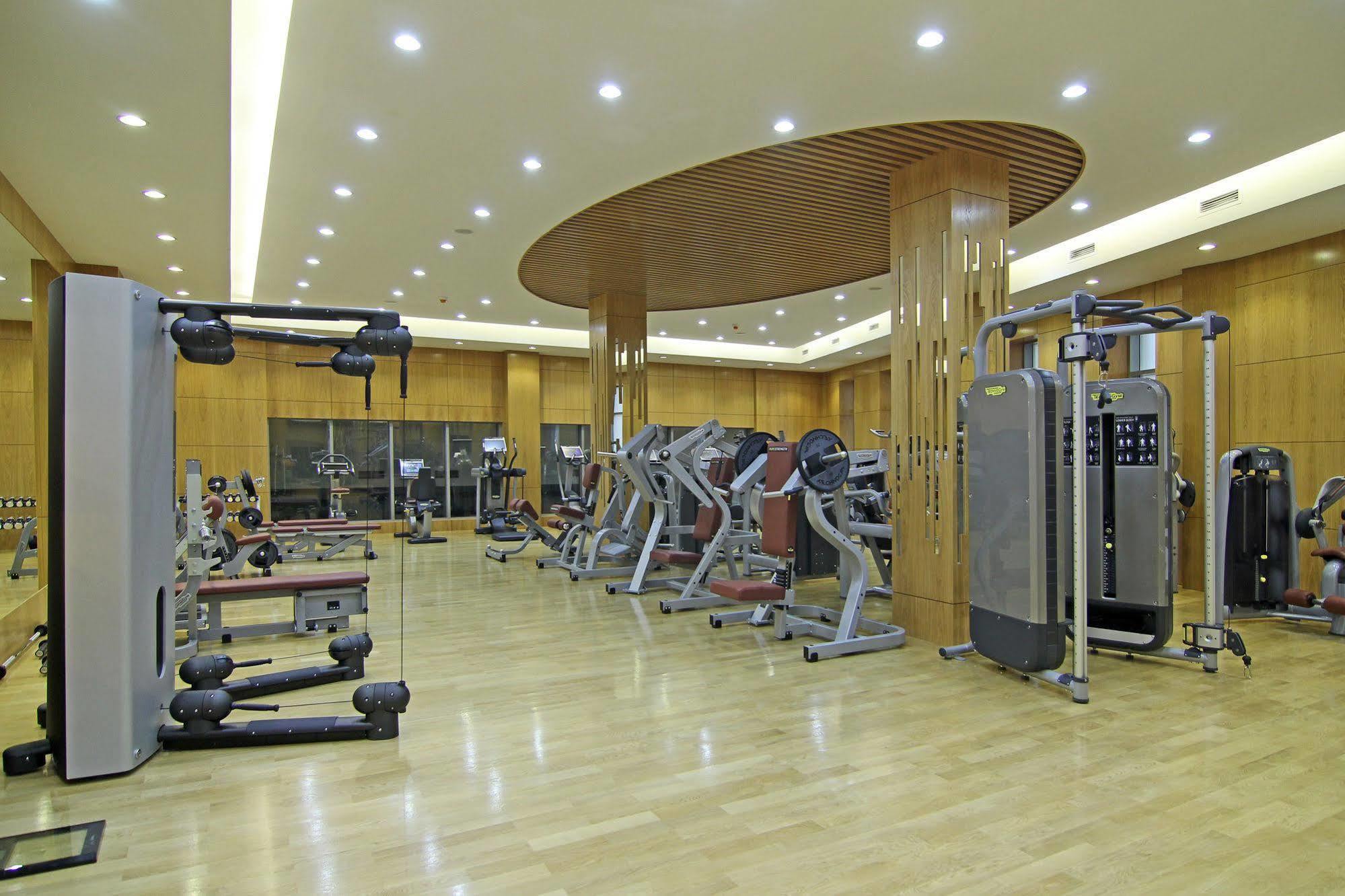 Orion Hotel Bishkek Exterior foto The gym at the hotel